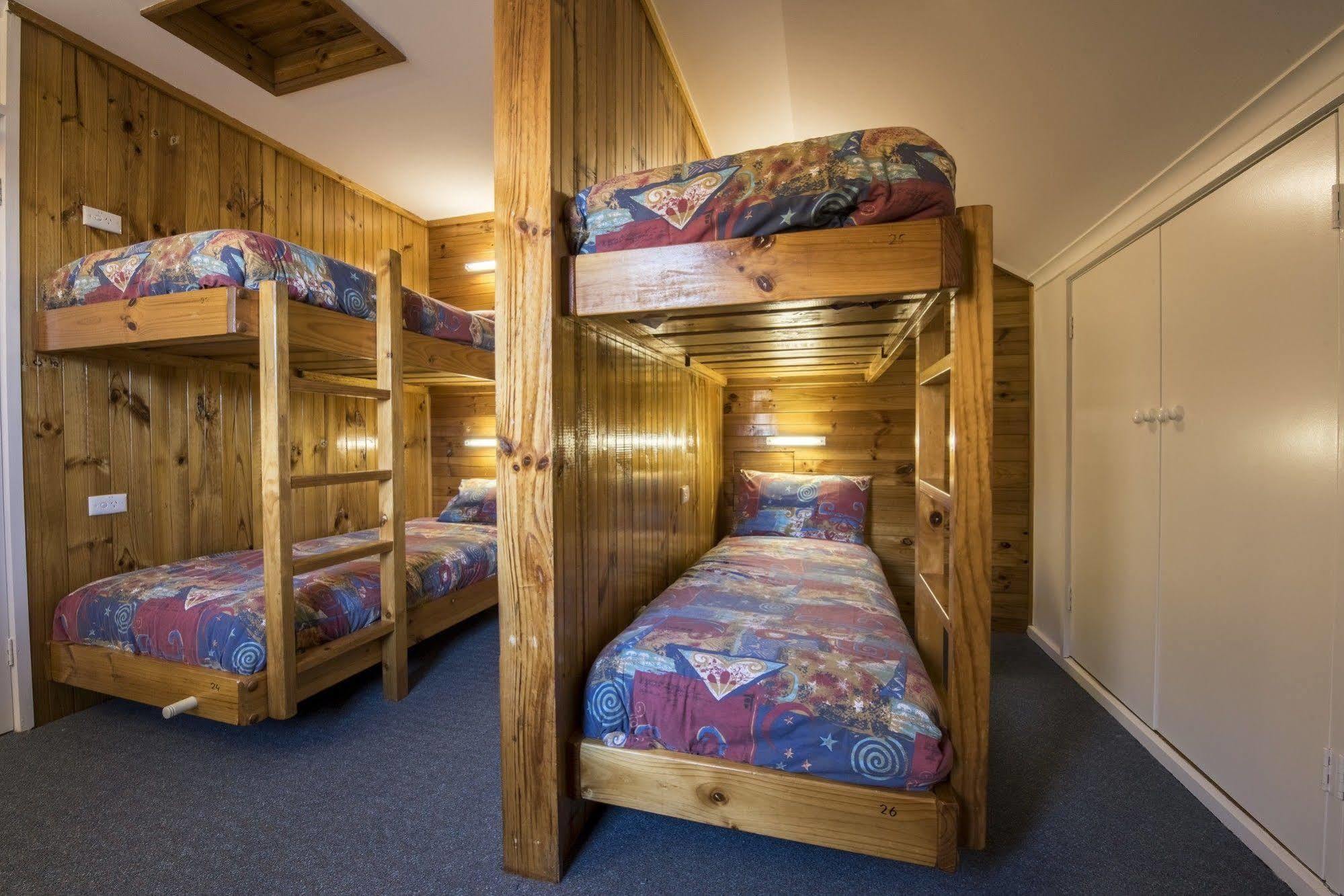 Terama Ski Lodge マウント・ブラー エクステリア 写真