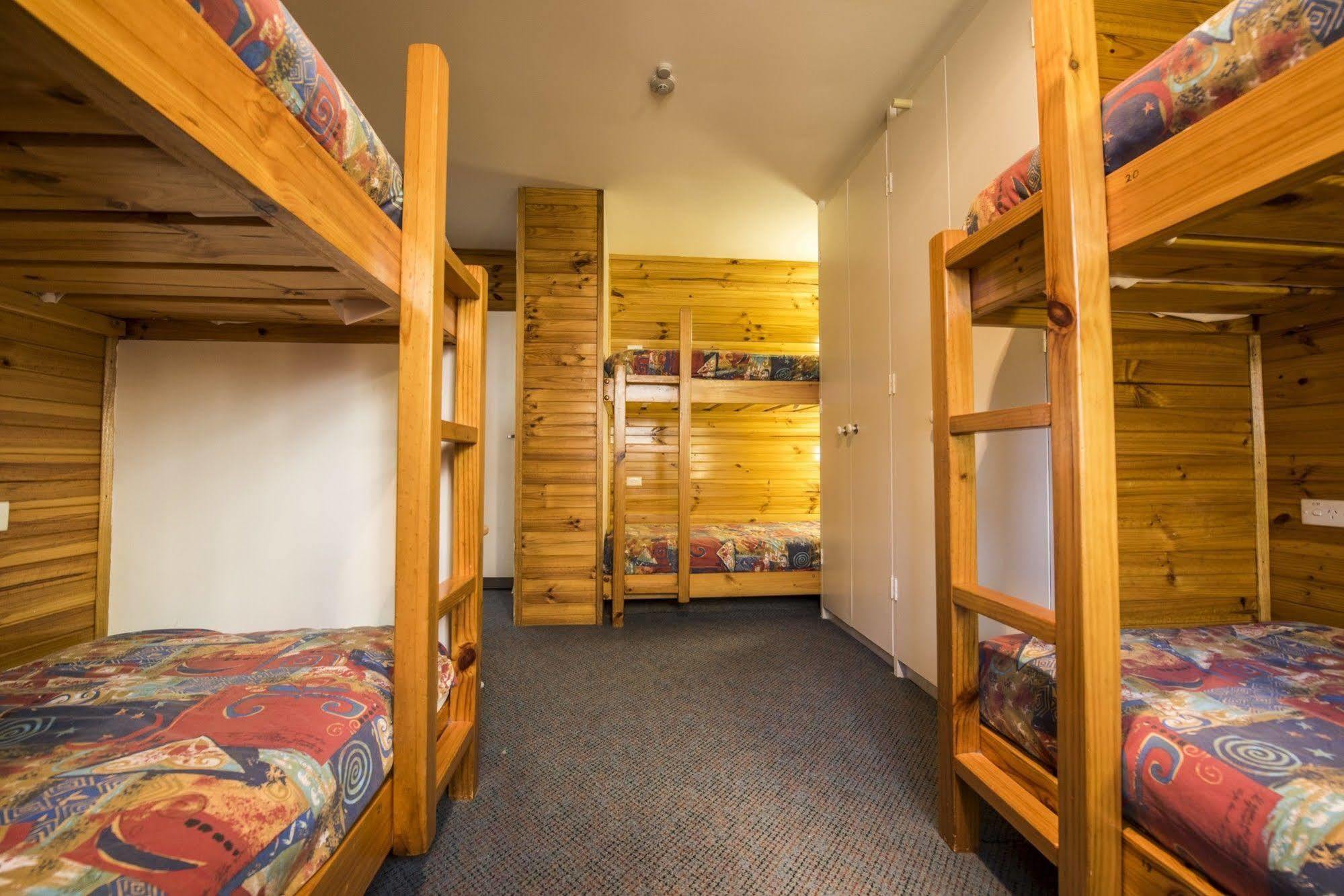 Terama Ski Lodge マウント・ブラー エクステリア 写真